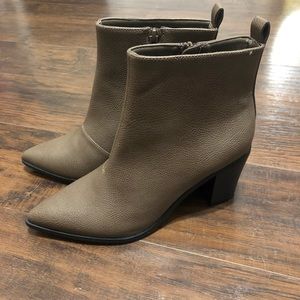 Old Navy pointed toe taupe ankle boots